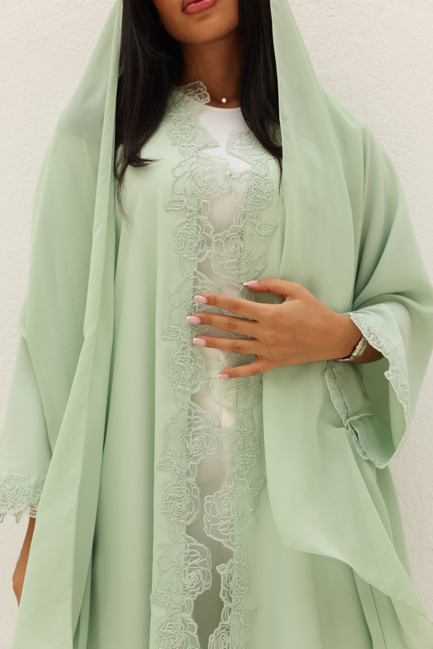 Lace Abaya Matcha NOEVE